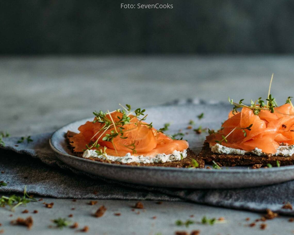 Flexitarisches Rezept: Fitness Brot Lachs und Frischkäse