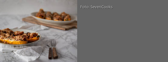 Rezeptbild für "Gefüllte Zucchini mit Hackfleisch"