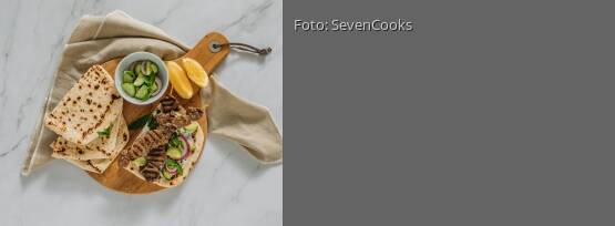 Rezeptbild für "Gegrillte Rinderspieße im Pitabrot"