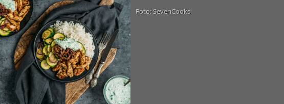 Rezeptbild für "Gyros mit Reis und Zucchini"
