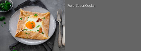 Rezeptbild für "Herzhafte Galette mit Ei und Schinken"