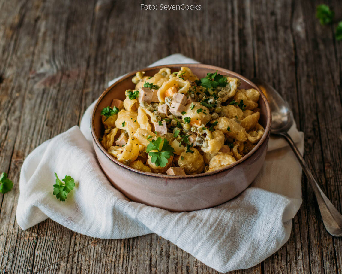 Flexitarisches Rezept: Klassischer Nudelsalat 2
