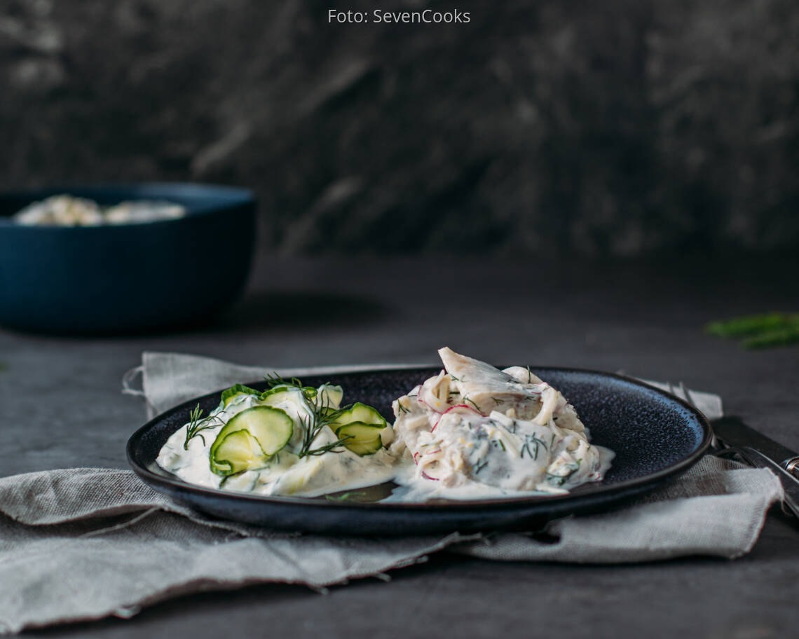 Flexitarisches Rezept: Matjes mit Gurken-Dill Quark