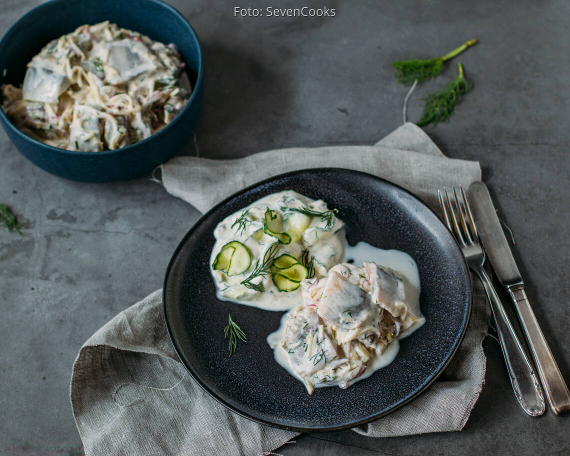 Flexitarisches Rezept: Matjes mit Gurken-Dill Quark