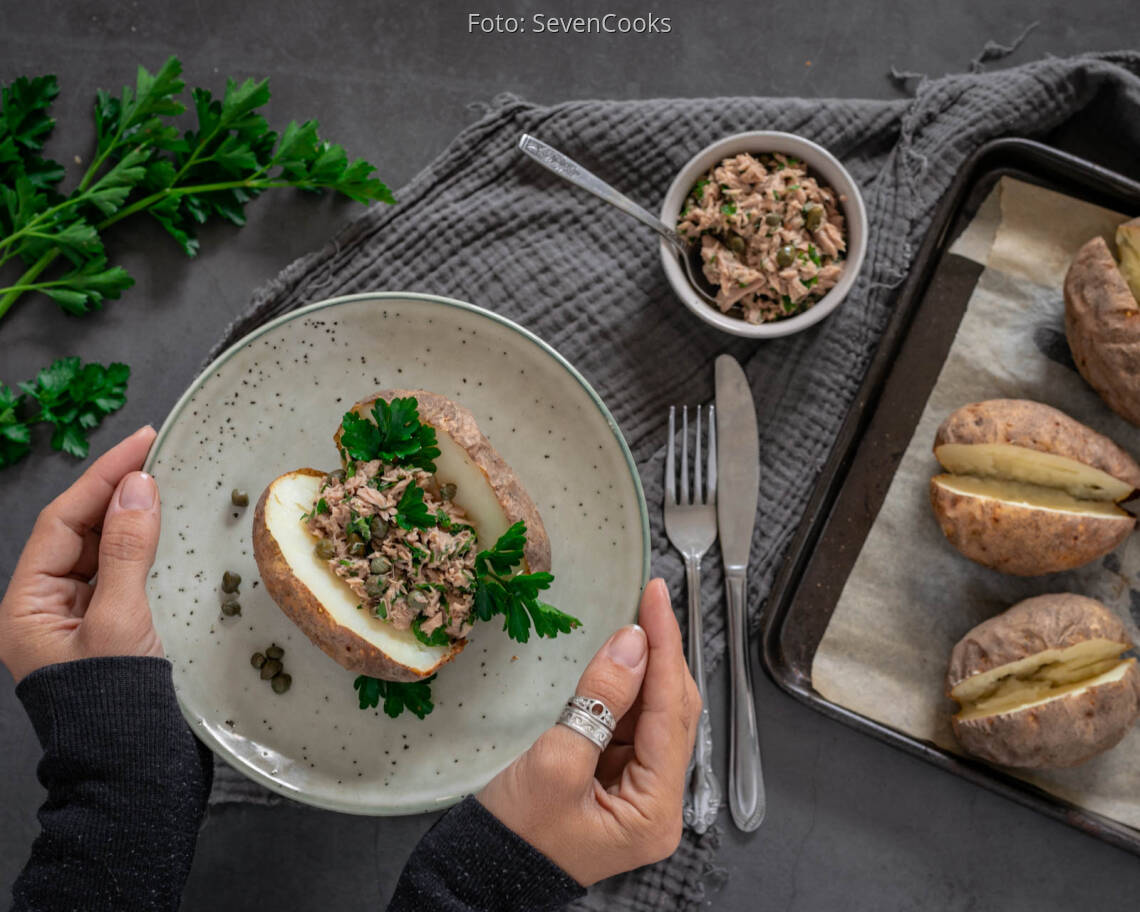 Flexitarisches Rezept: Ofenkartoffel mit Thunfisch und Kapern 2