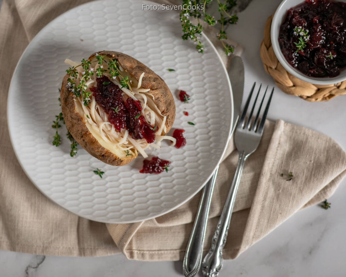 Flexitarisches Rezept: Ofenkartoffel mit Truthahn, Cranberry und Thymian 1