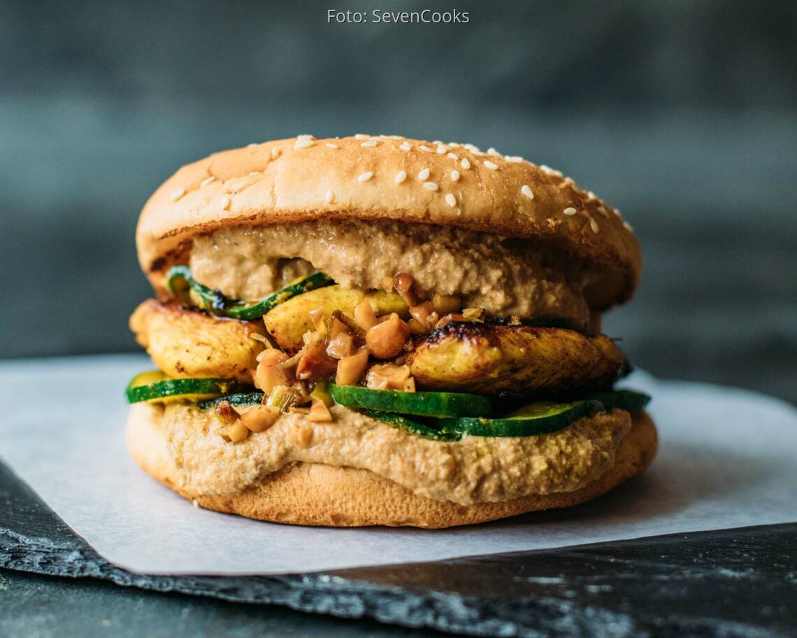 Flexitarisches Rezept: Peanut-Sate-Burger 3