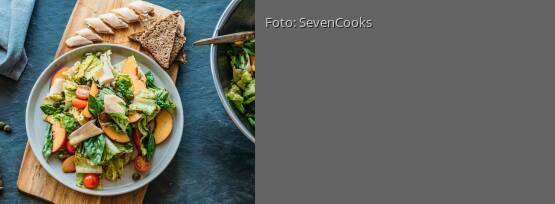 Rezeptbild für "Pfirsich-Forellen-Salat"