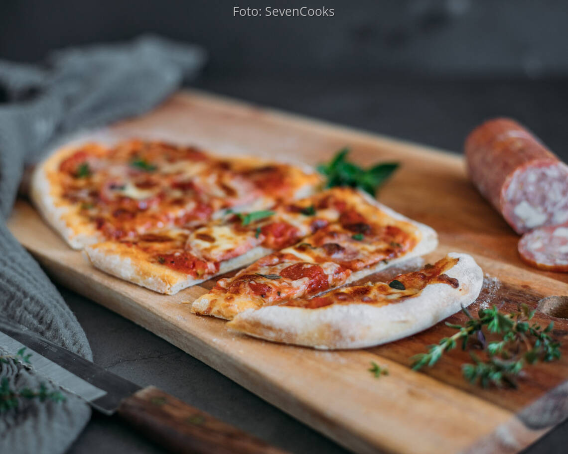 Flexitarisches Rezept: Pinsa mit Salami 3