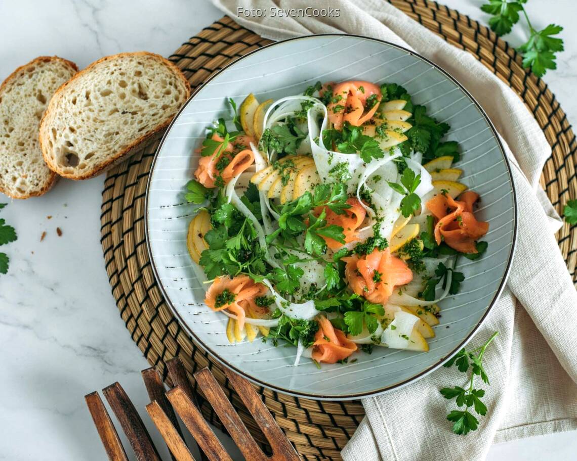 Flexitarisches Rezept: Rettichsalat mit Lachs und Birne 2