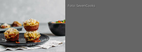Rezeptbild für "Risotto-Muffins mit Parmaschinken und Spinatsalat"