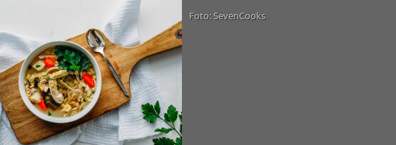 Rezeptbild für "Selfmade Hühnersuppe mit Zitronengras"