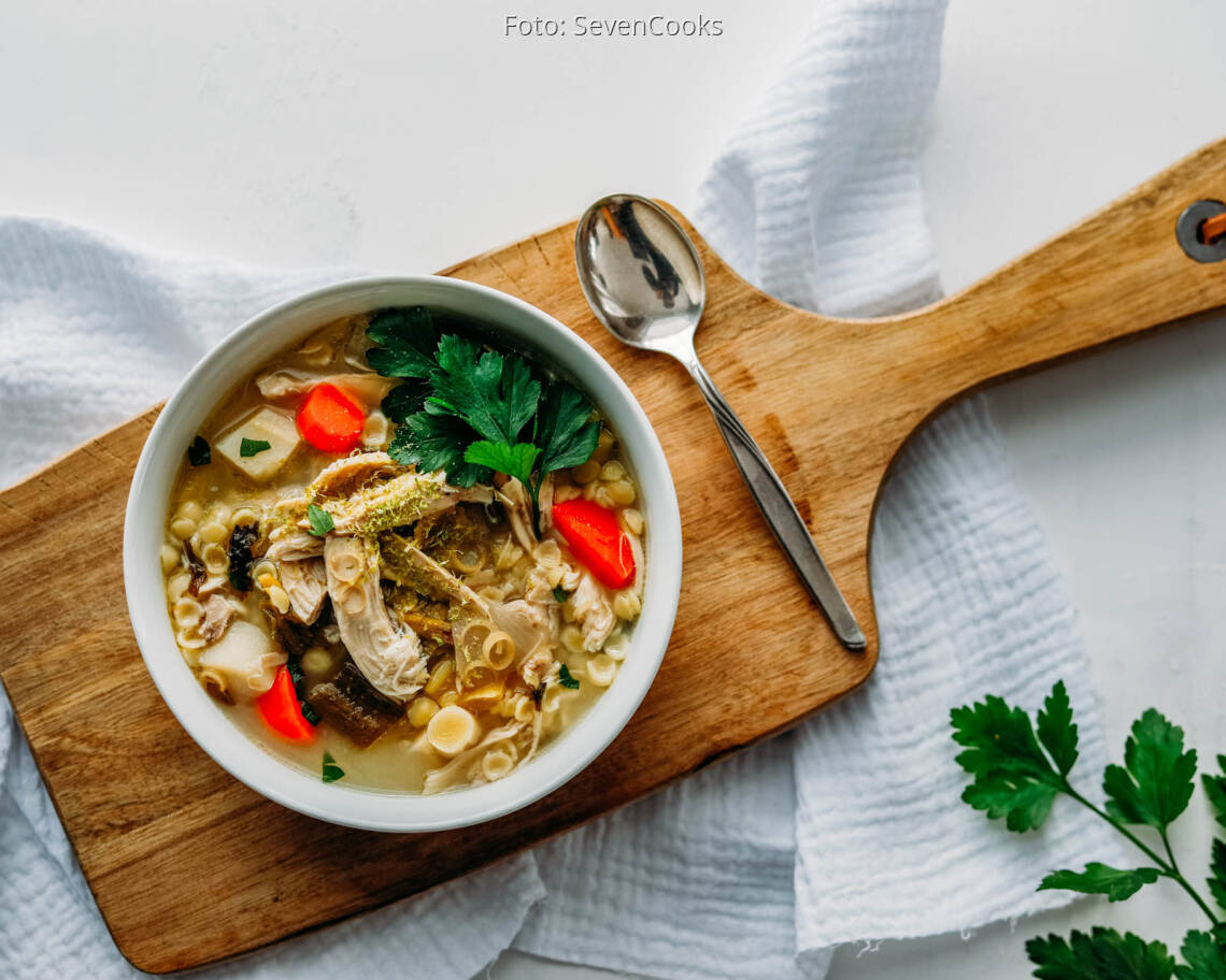 Flexitarisches Rezept: Selfmade Hühnersuppe mit Zitronengras 1