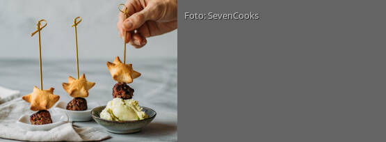 Rezeptbild für "Weihnachtliche Blätterteig-Kanapees"