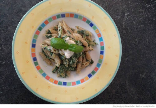 Zu buntes und gemustertes Geschirr ist oft zu unruhig und lenkt ab