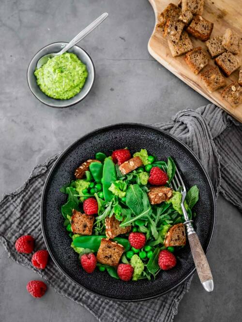 Fruchtiger Brotsalat