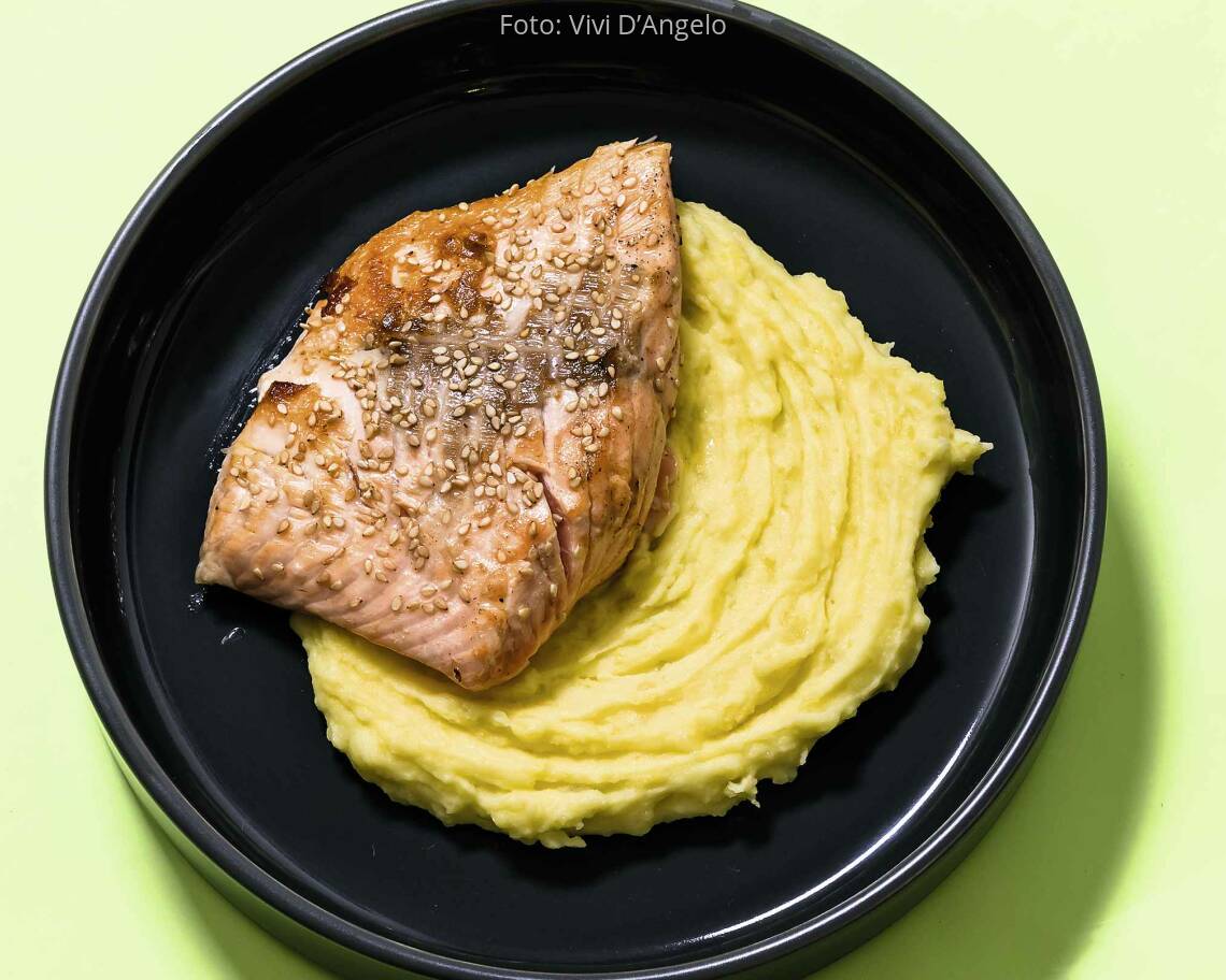 Gebratener Fisch mit Wasabi-Kartoffel-Püree