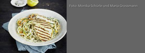 Rezeptbild für "Gemüse-Sesam-Linguine mit Halloumi"