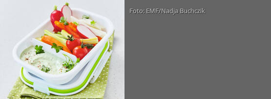 Rezeptbild für "Gemüsekiste mit Schafskäse-Quark"