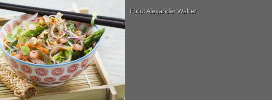 Rezeptbild für "Glasnudelsalat mit Gemüse"