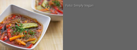 Rezeptbild für "Glasnudelsuppe mit Gemüse"
