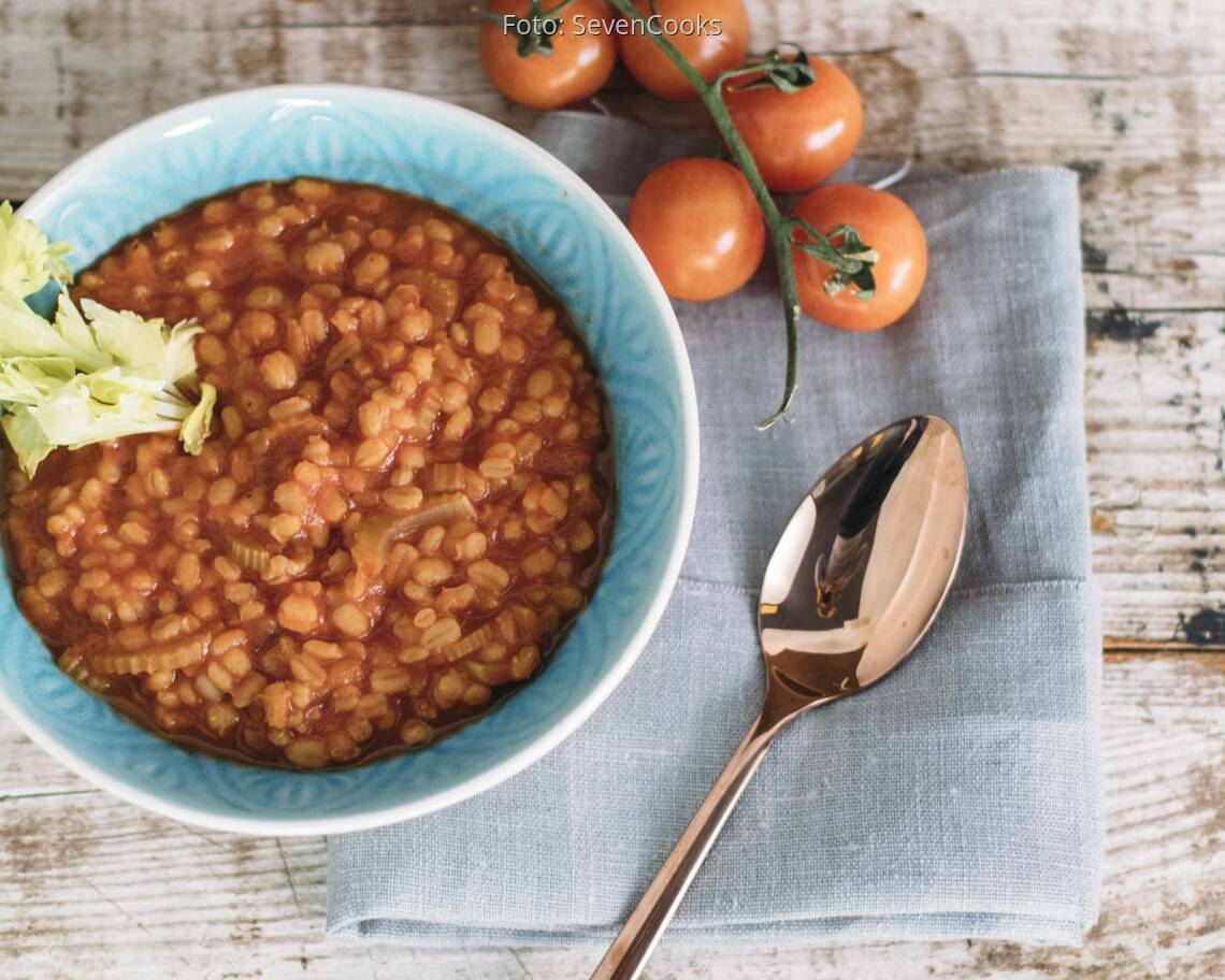 Graupensuppe mit Stangensellerie