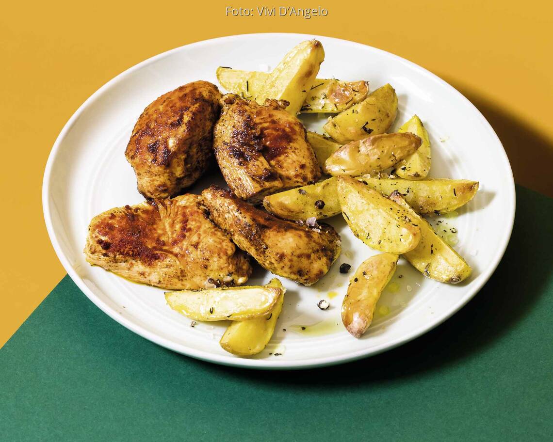 Hähnchennuggets mit Kartoffelecken