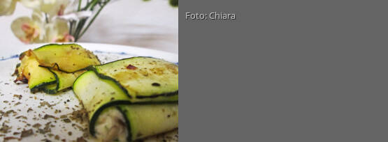 Rezeptbild für "Zucchini Maultauschen mit Hüttenkäse-Pilz-Füllung"