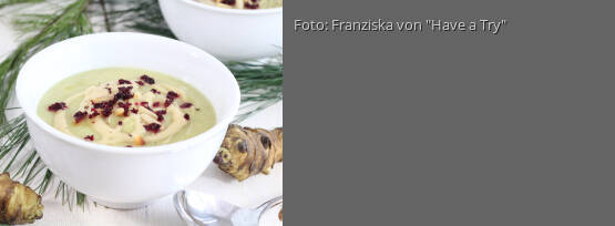 Rezeptbild für "Topinambur-Suppe mit Mandelcrème"