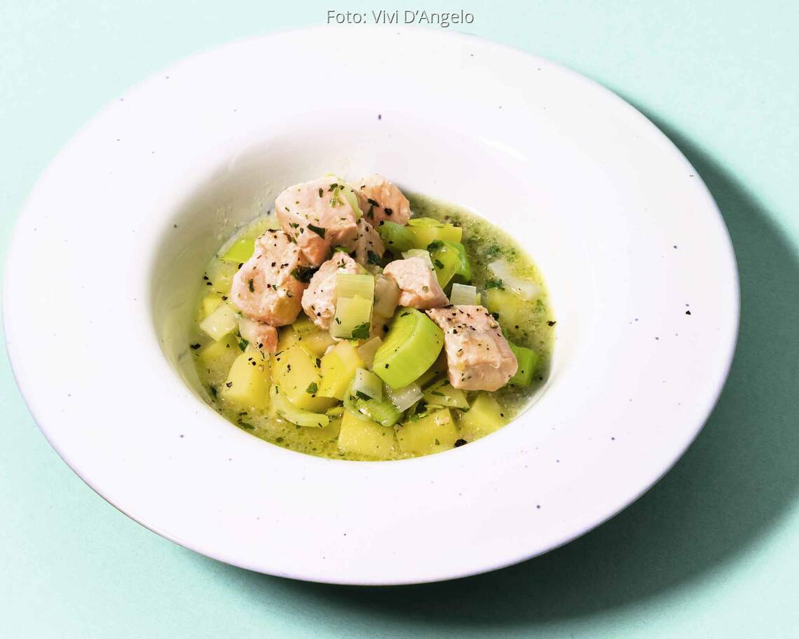 Kartoffel-Lauch-Topf mit Lachs