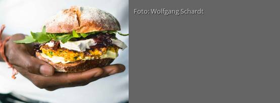 Rezeptbild für "Kürbisburger mit Zwiebel-Confit"