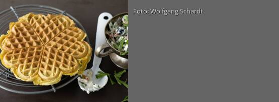 Rezeptbild für "Kürbiswaffeln mit Rucoladip"