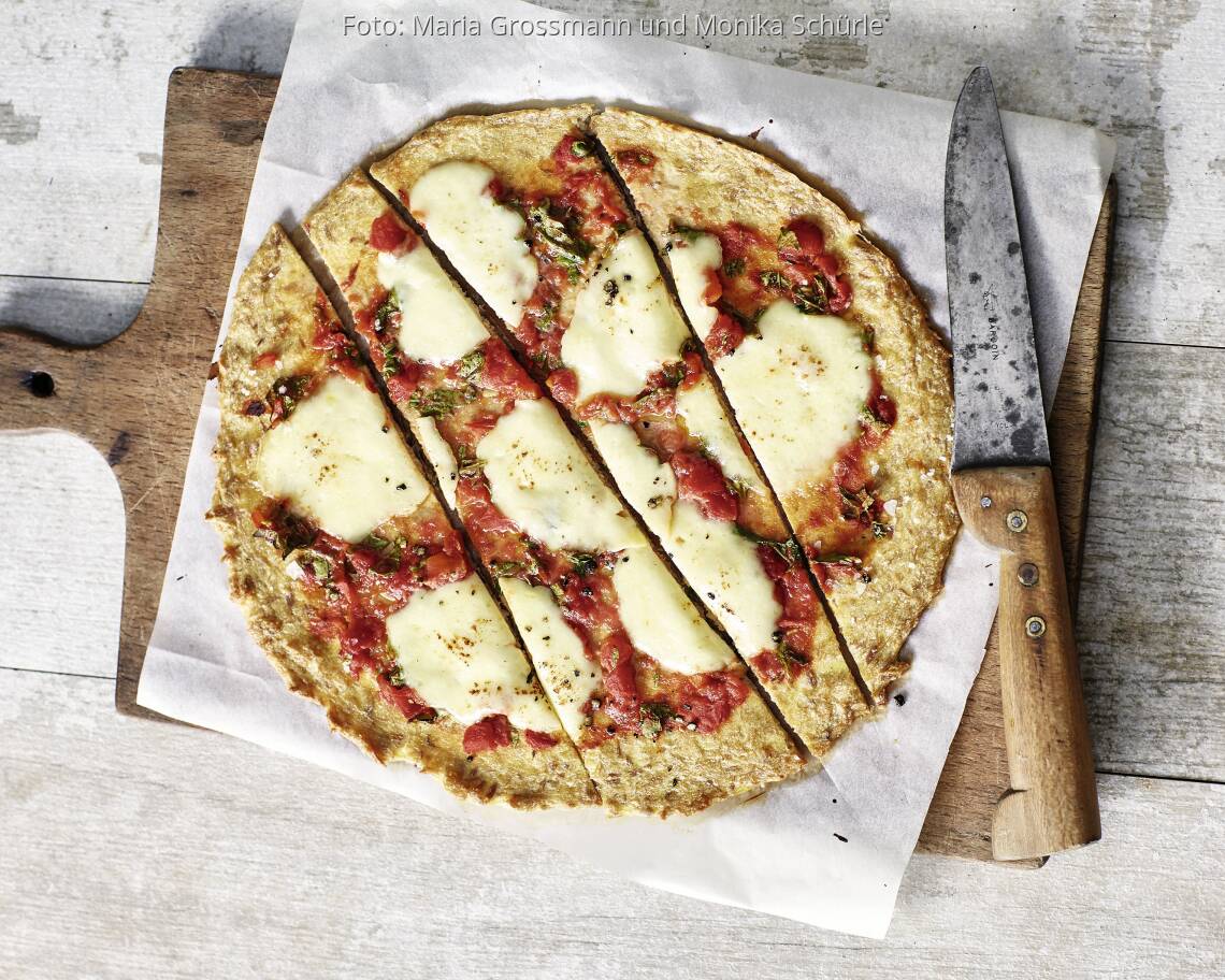 Low-Carb-Pizza mit Thunfisch