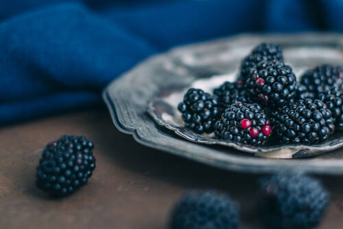 In Brombeeren sowie in Himbeeren sind kleinere Mengen an Magnesium enthalten.