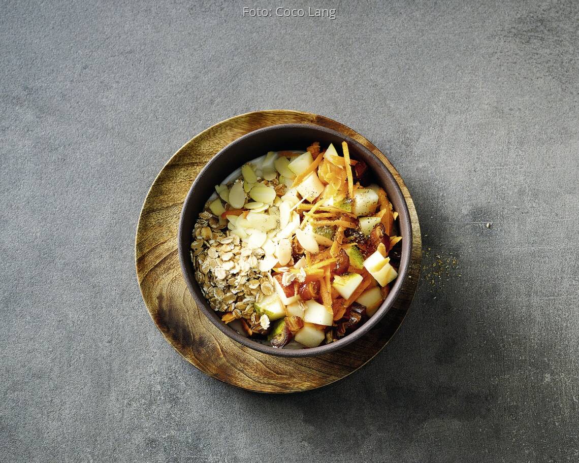 Mandelmüsli mit Datteln