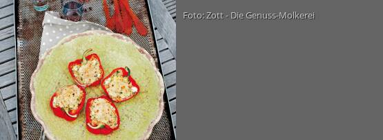 Rezeptbild für "Paprika mit Bulgurfüllung"