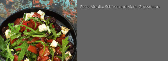 Rezeptbild für "Peperonata-Salat mit Feta, Rucola und Oliven"