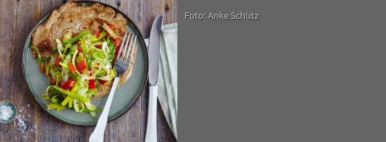 Rezeptbild für "Pfannkuchen mit Spitzkohlgemüse"