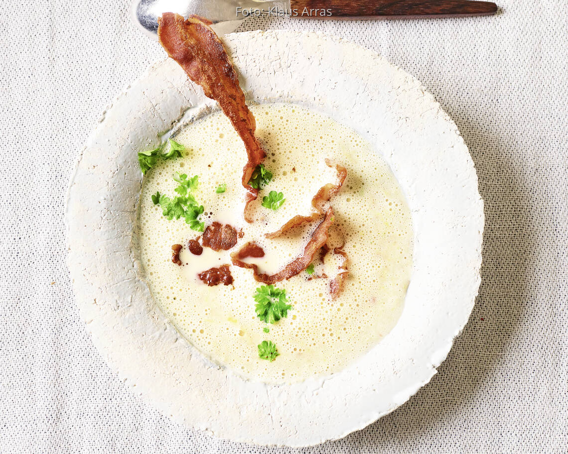 Pilzcremesuppe mit Knusper-Speck