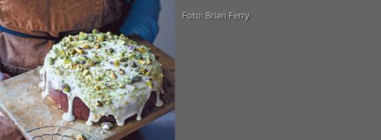 Rezeptbild für "Pistazienkuchen mit Holunderblütensirup"