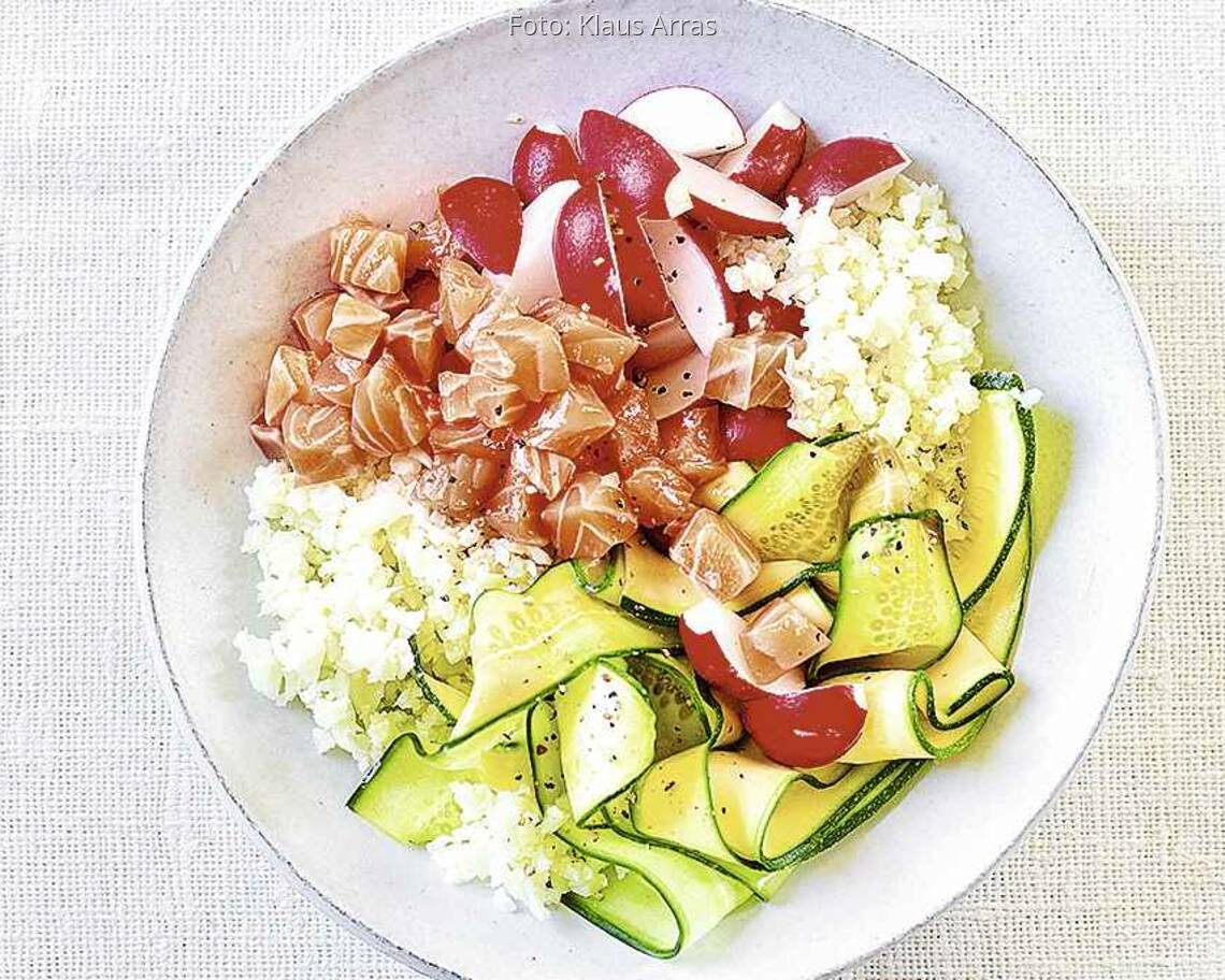 Poké Bowl mit Blumenkohlreis