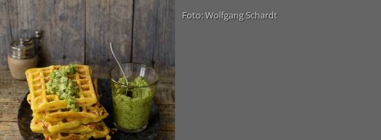 Rezeptbild für "Polentawaffeln mit Fenchelcreme"