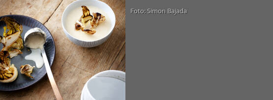 Rezeptbild für "Suppe von Röstblumenkohl & Wacholder"