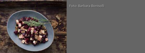 Rezeptbild für "Rote-Bete-Salat mit Knäckebrot und Thymian"