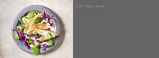 Rezeptbild für "Rotkohl-Spinat-Salat mit Hähnchen"