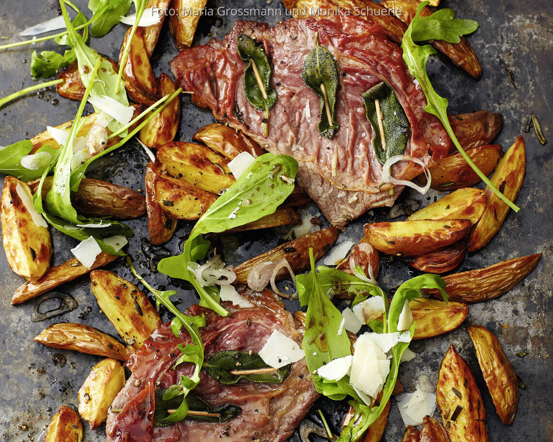 Saltimbocca mit Rosmarinkartoffeln und Rucola