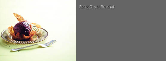 Rezeptbild für "Schokoladencreme im Orangen-Mandel-Körbchen"