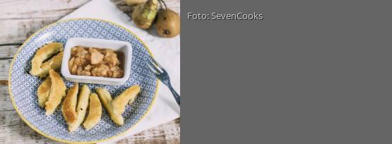 Rezeptbild für "Vegane Schupfnudeln mit Apfel-Birnen-Kompott"