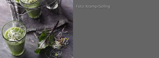Rezeptbild für "Smoothie mit Blättern, Sprossen und Moringa"