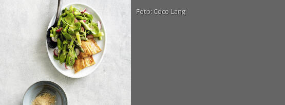 Rezeptbild für "Spargel-Salat mit freurigem Ofenlachs"